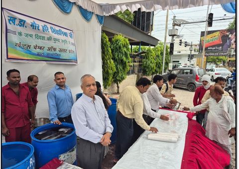 Members distributing sharbat outside the Chamber on Dr. Gaur Hari Singhania's birth anniversary (2)