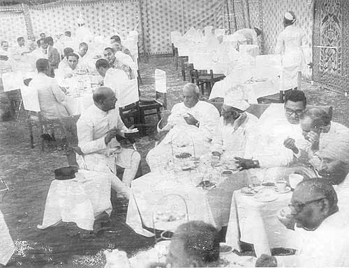 Governor V.V. Giri at a Chamber banquet, 1957