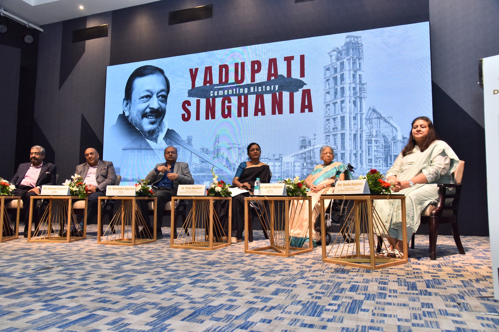 Members at a Chamber session
